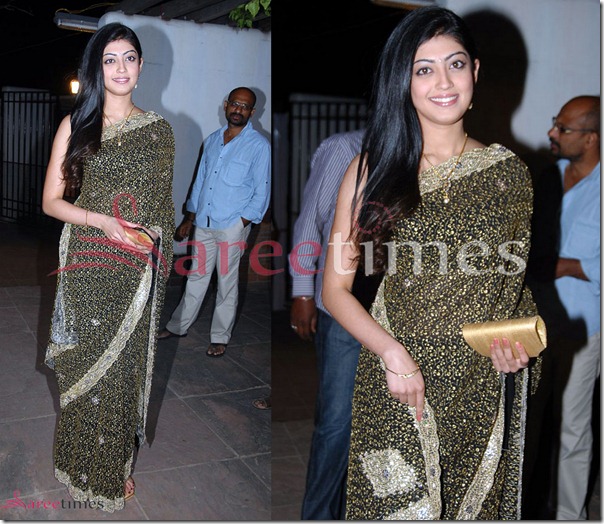 Praneetha_Designer_Saree