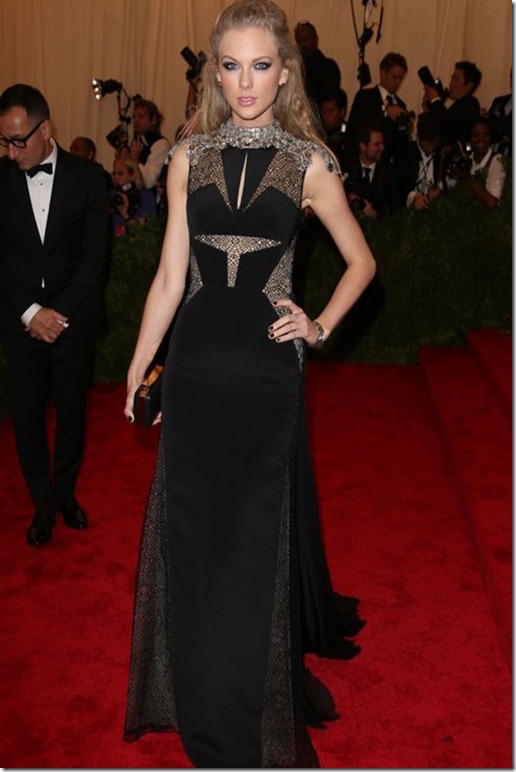 taylor-swift-met-ball-2013-costume-institute-gala-red-carpet-fashion-
