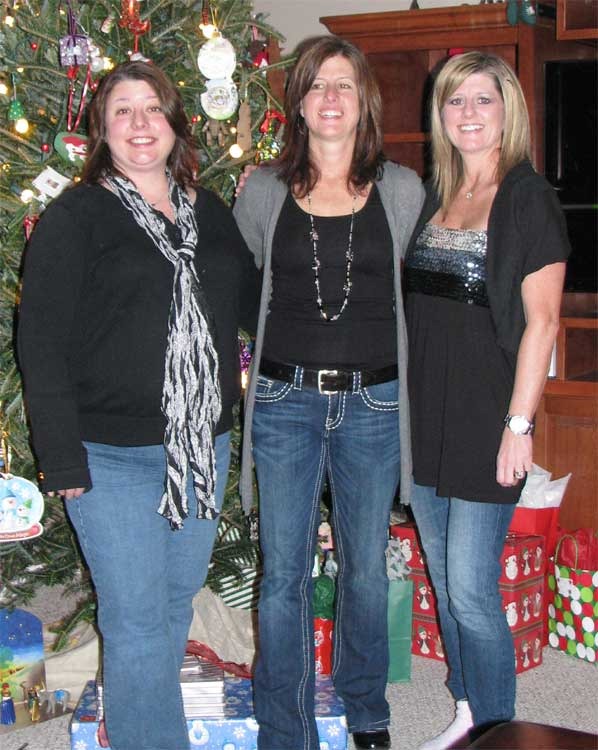 [Meg_Joan_Pam_Xmas2011%255B4%255D.jpg]
