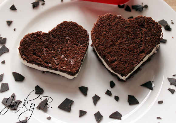 [valentines-day-cake-hearts%255B4%255D.png]