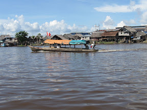 1860 Taxi boat near Belén.jpg