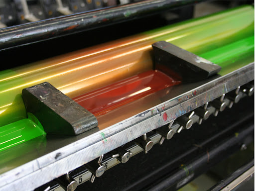 To produce this suite, Studio on Fire utilized a split ink fountain. That's where a couple of colors are loaded in the ink fountain and blended together in a single color pass on press. To produce this suite, Studio on Fire utilized a split ink fountain. That's where a couple of colors are loaded in the ink fountain and blended together in a single color pass on press.