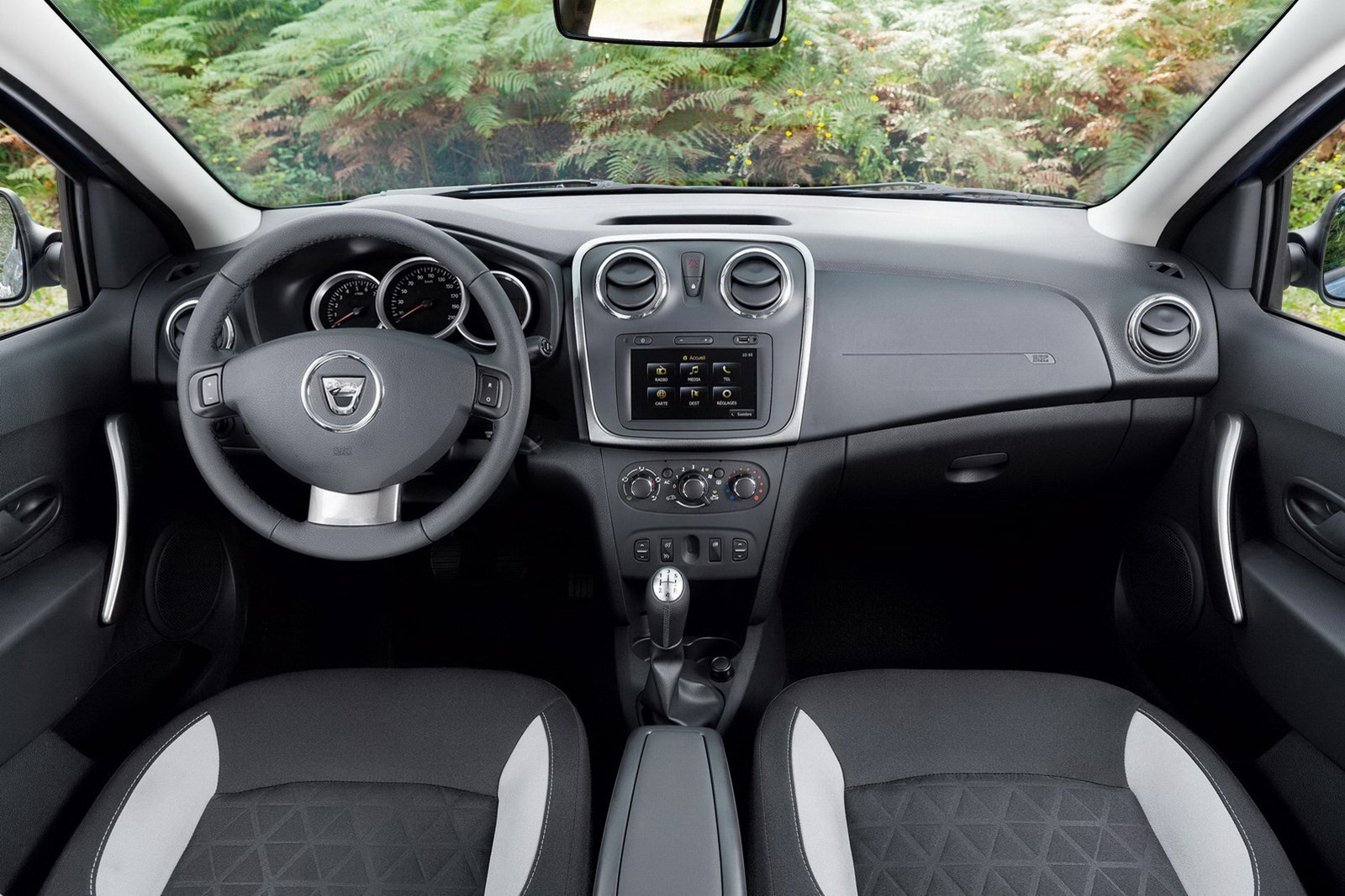 [Dacia-Logan-Sandero-39%255B2%255D%255B2%255D.jpg]