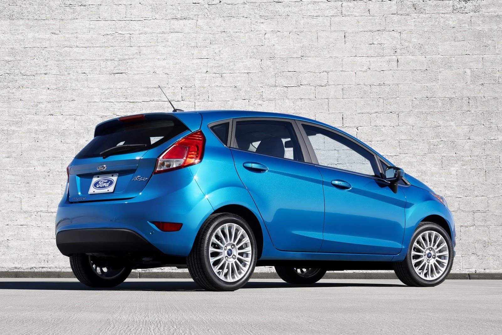 [2014-Ford-Fiesta-5%255B3%255D.jpg]