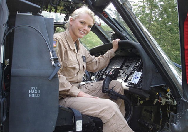[hottest-female-soldiers-9%255B2%255D.jpg]