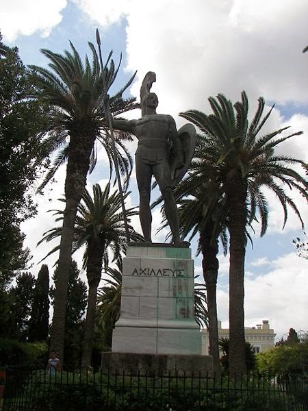 La escultura de Aquiles encargada por el Kaiser Guillermo II al escultor Johannes Götz