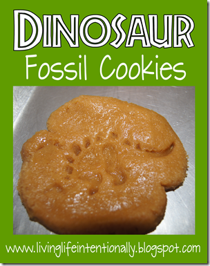 Dinosaur fossil snack for kids Dinosaur fossil snack for kids