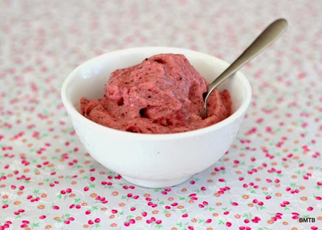 Banana Berry Icecream by Baking Makes Things Better 