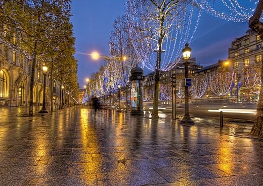 [Christmas-in-Paris-christmas-622325_1024_726%255B6%255D.jpg]