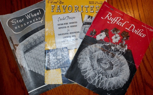 Crochet booklets