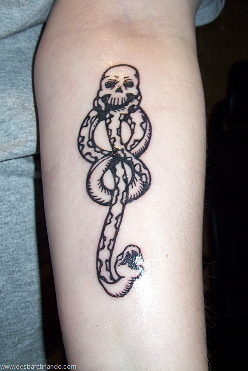 tatuagens harry potter tattoo reliqueas da morte bruxos fan desbaratinando (1) tatuagens harry potter tattoo reliqueas da morte bruxos fan desbaratinando (1)