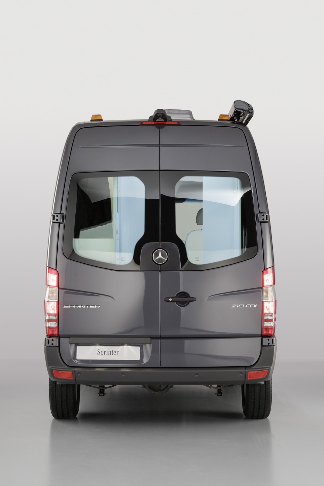 [Mercedes-Sprinter-Caravan-Concept-5%255B3%255D.jpg]