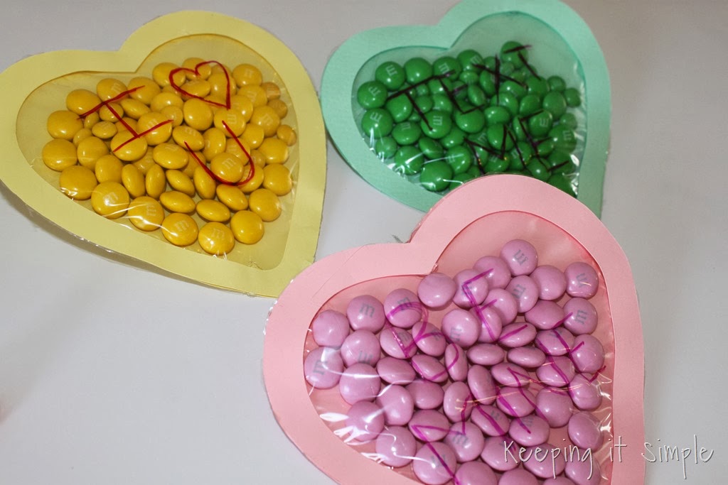 [Valentine%2527s-Day-M%2526M-Candy-Pouches%2520%2523freeprintable%2520%252810%2529%255B8%255D.jpg]