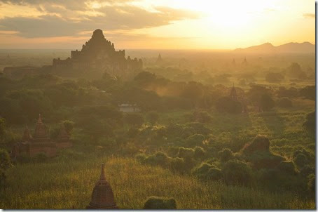 Burma Myanmar Bagan Sunrise 131130_0017