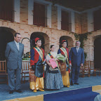 AÑO 2001 EN EL PABELLON FESTERO, PRESENTACION DE LA REGIDORA INFANTIL. NUESTROS CARGOS OFICIALES INFANTILES. 22-18.jpg