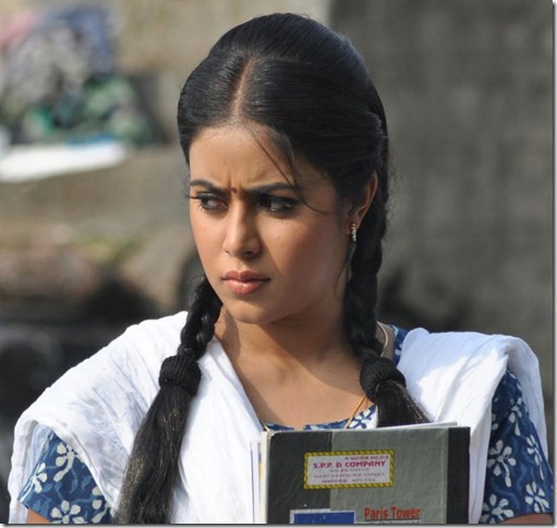 Actress Poorna Cute Stills in Telugulo Naaku Nachani Padam Prema