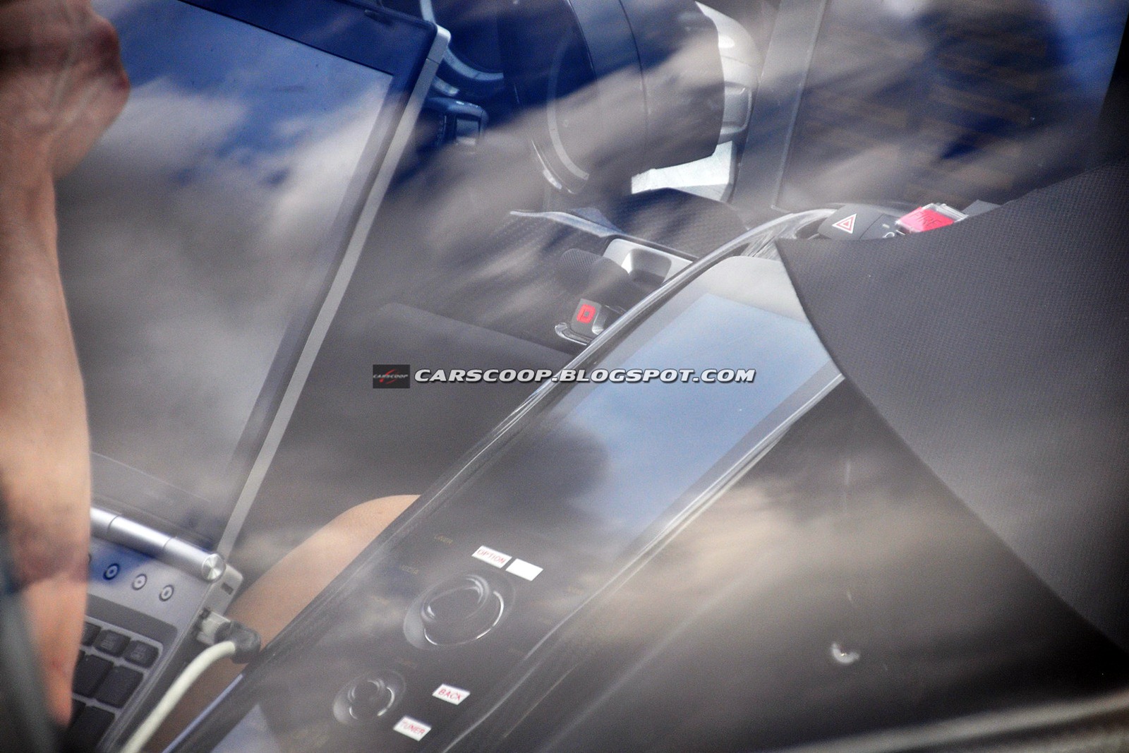 [2014-Porsche-918-Hybrid-Spyder-12%255B3%255D.jpg]