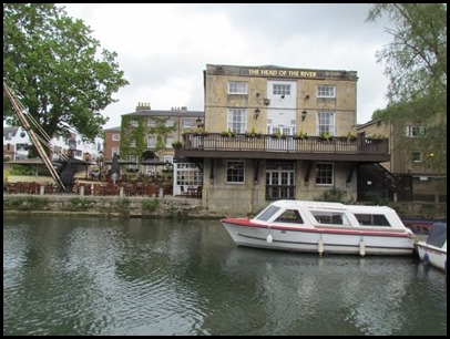 k Head of River pub