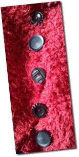 FLUFFY Ruby - Odd Buttons Detail