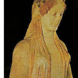 46 - Kore del Museo de la Acropolis