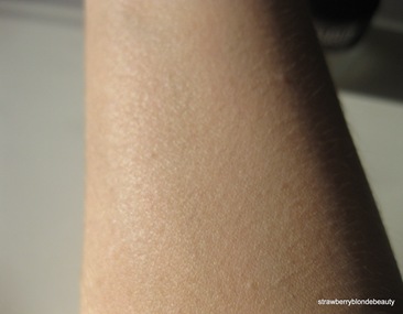 Laura Mercier Creme Smooth Warm Ivory swatch (2)