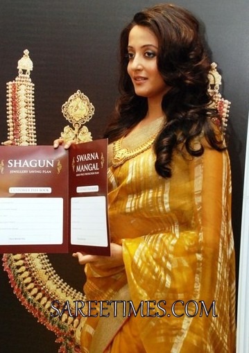 [Raima_Sen_Yellow_Saree%2520%25281%2529%255B4%255D.jpg]
