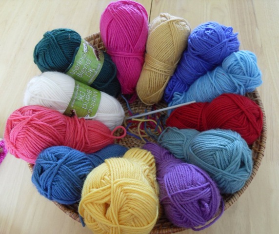 [Sucrettes%2520Poncho%2520CAL%2520Yarn%255B4%255D.jpg]