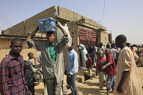 [AP_NigeriaViolence_24jan12-resizedpx480q100shp81%255B2%255D.jpg]