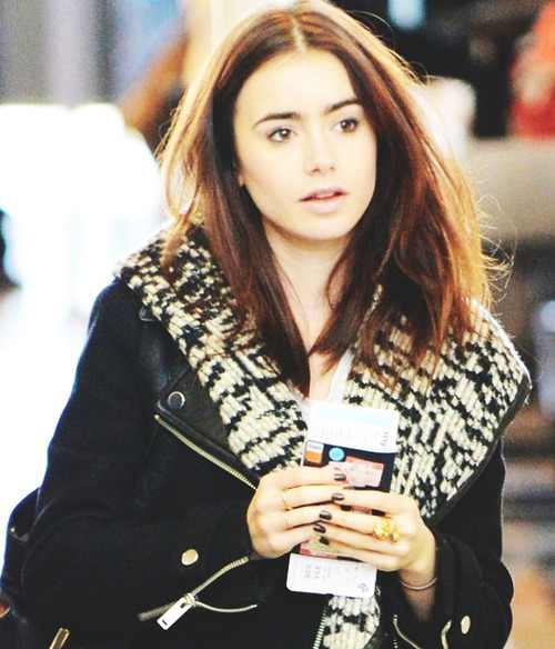 Lily Collins spotted at LAX airport Jan 28th | The Mortal Institute