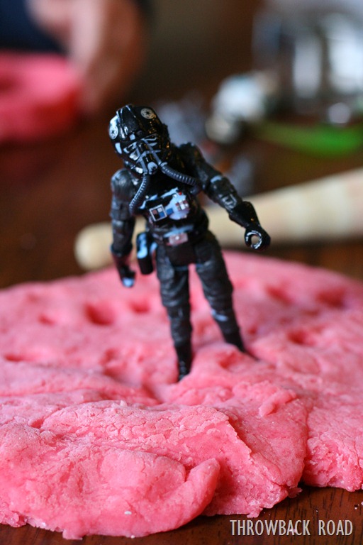 [homemade%2520play%2520dough%2520030%255B11%255D.jpg]
