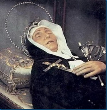 Jenazah jenazah yang di awetkan 04 Jenazah jenazah yang di awetkan 04