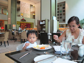พู่กันฉลองวันเกิดยาย ตา