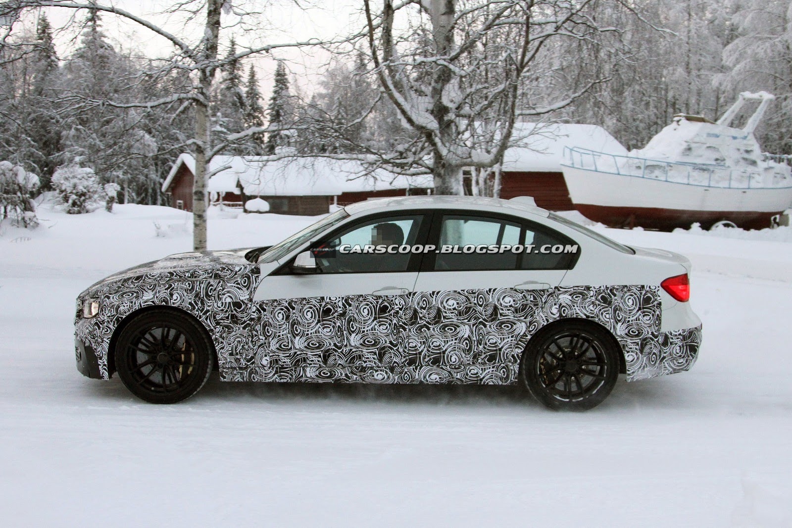 [2014-BMW-M3-Sedan-x4Carscoop%255B3%255D.jpg]