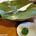 Eat on a banana leaf in Delongtes
