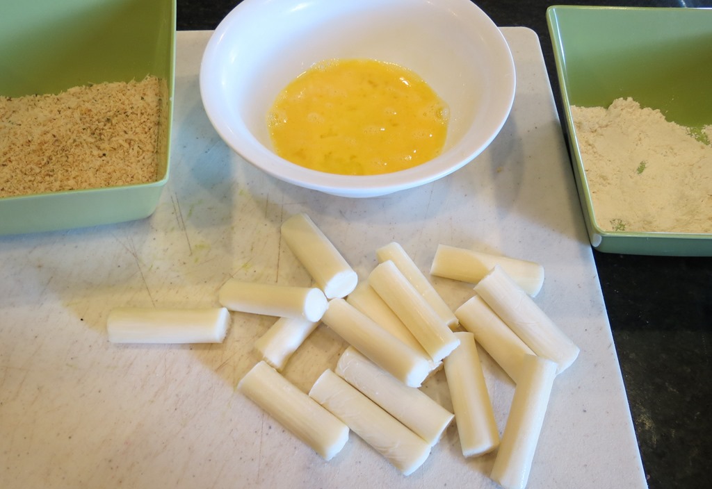 [Skinny%2520Baked%2520Mozzarella%2520Sticks%25203%255B4%255D.jpg]