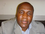 Al Kitenge, Analyste e?conomique et strate?ge congolais. Radio Okapi