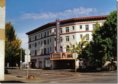 Columbia Theatre in Longview, Washington on September 5, 2005
