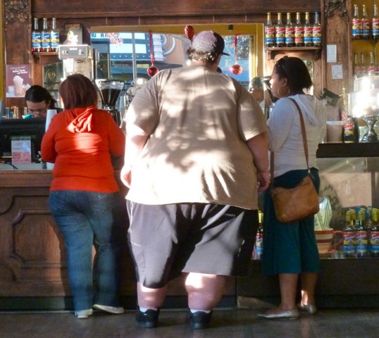 [obese-people-fast-food-25%255B2%255D.jpg]