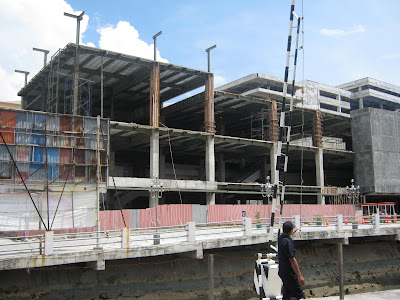 Entrance Building, per 07 Desember 2009