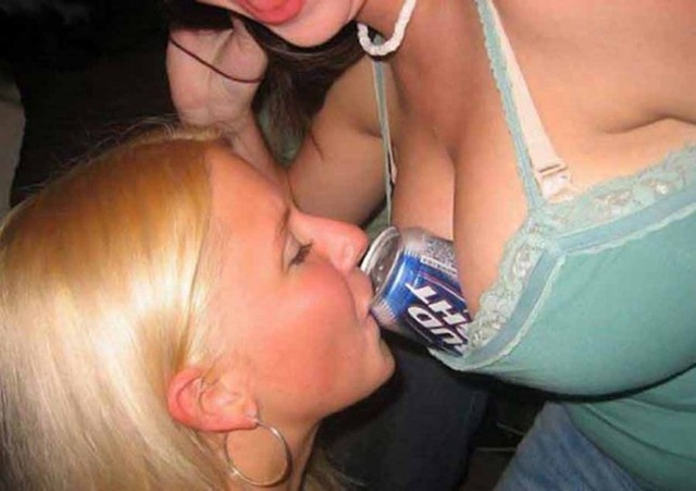 [beer-drinking-girls-8.jpg]