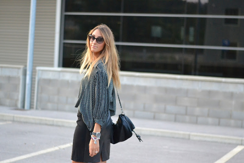 Jolie Moi, H&M, H&M skirt, Zara Shoes, Zara Glitter Shoes, Glitter Shoes, Primark, Primark Earrings, Ziba Bracelet, fashion Blogger, Italian Fashion Blogger, Street Style, Best Fashion Blogger