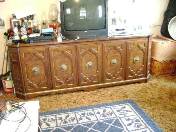 [credenza%255B5%255D.jpg]