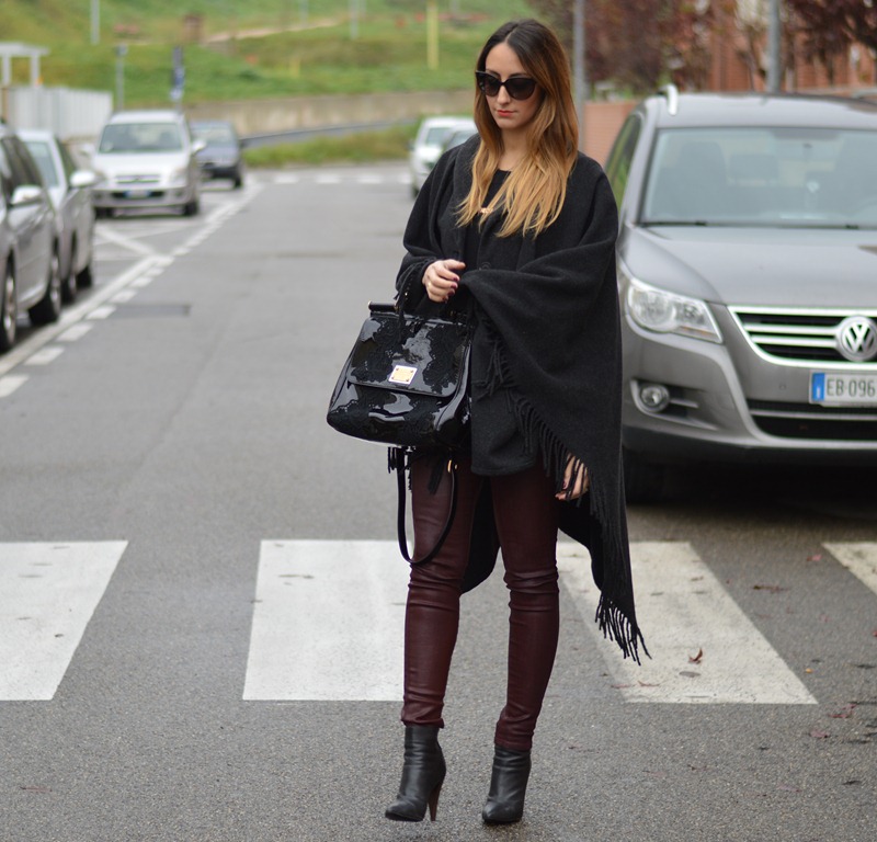 Burgundy, Rinascimento, Cappa Rinascimento, Cappotti di Rinascimento, Zara, Zara shoes, Scarpe di Zara, Miss Sicily, Dolce & Gabbana bag, fashion blogger, fashion blogger italiane, fashion blogger firenze