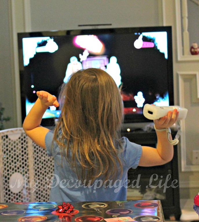 [just%2520dance%2520disney%2520for%2520the%2520wii%2520review%255B4%255D.jpg]