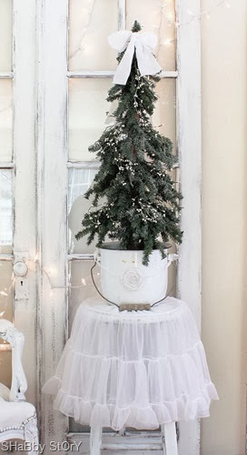 petticoat-tree2-shabby-story petticoat-tree2-shabby-story