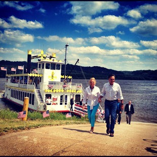 [romney-dubuque-instagram%255B3%255D.jpg]