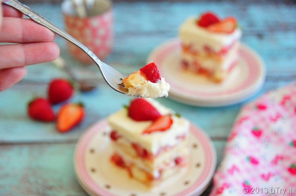 Strawberry Tiramisu (草莓提拉米蘇) http://uTry.it 114edited