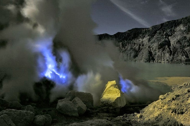 kawah-ijen-11