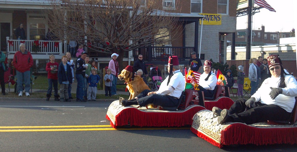 [parade%2520%252864%2529%255B4%255D.jpg]