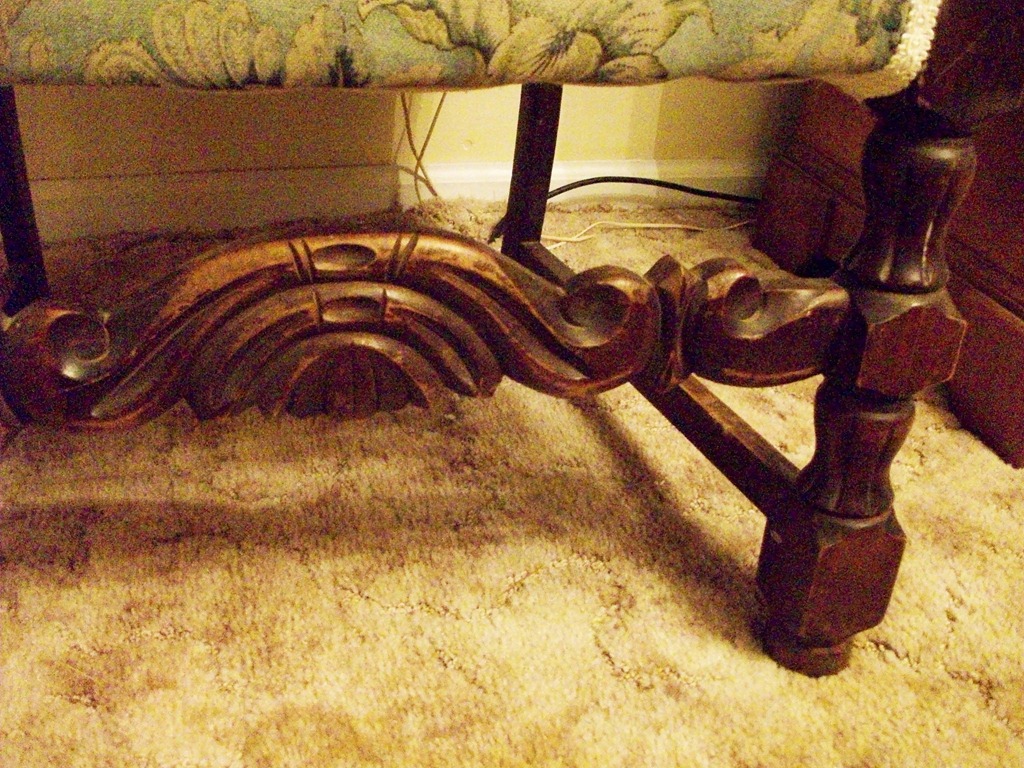 [antiquechairbase%255B6%255D.jpg]